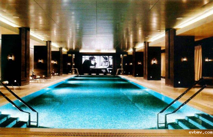 如何提高室内游泳池空气质量呢？