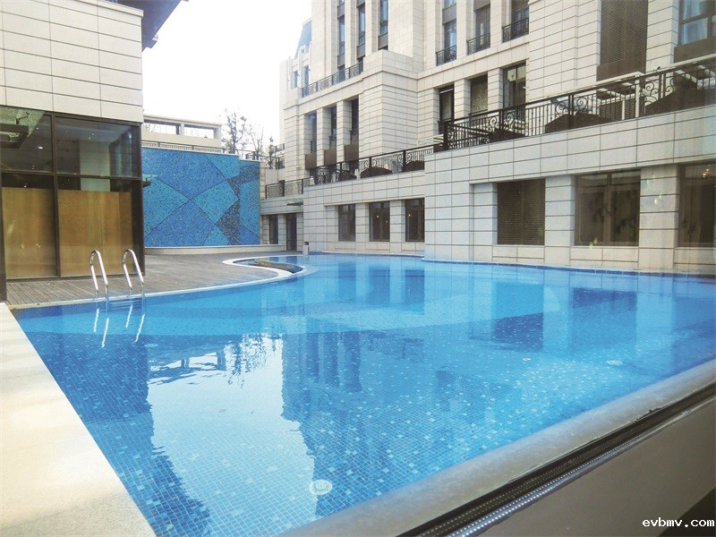 提升室内泳池环境舒适度的除湿器