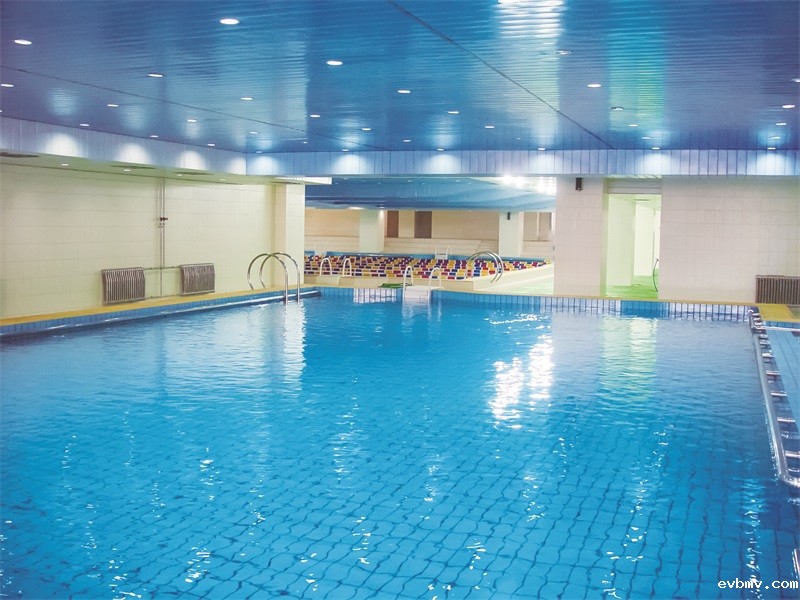 专业角度分析泳池除湿设备的原理！