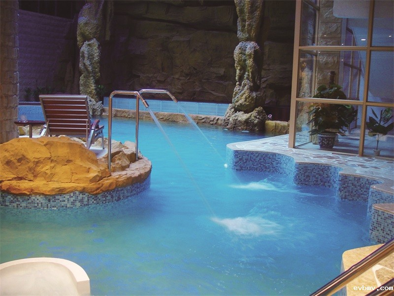 泳池专用除湿热泵，打造舒适游泳环境的利器！