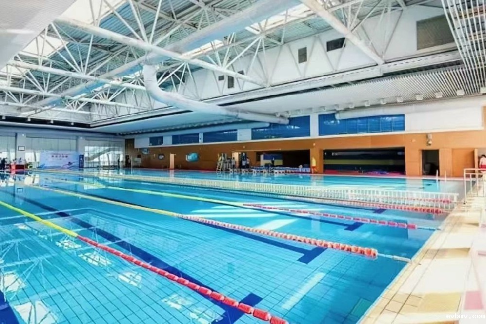 建室内恒温游泳池，如何破解高湿的游泳池环境！