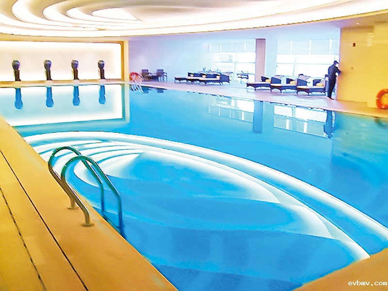 体育馆室内游泳池除湿，用什么除湿机好！