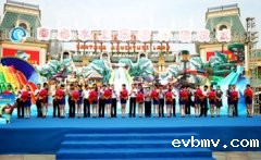 国内首家室内恒温恒湿水上乐园——南通水上乐园盛大开幕