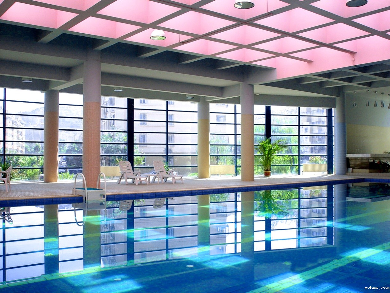 冬季游泳池如何保持恒温？