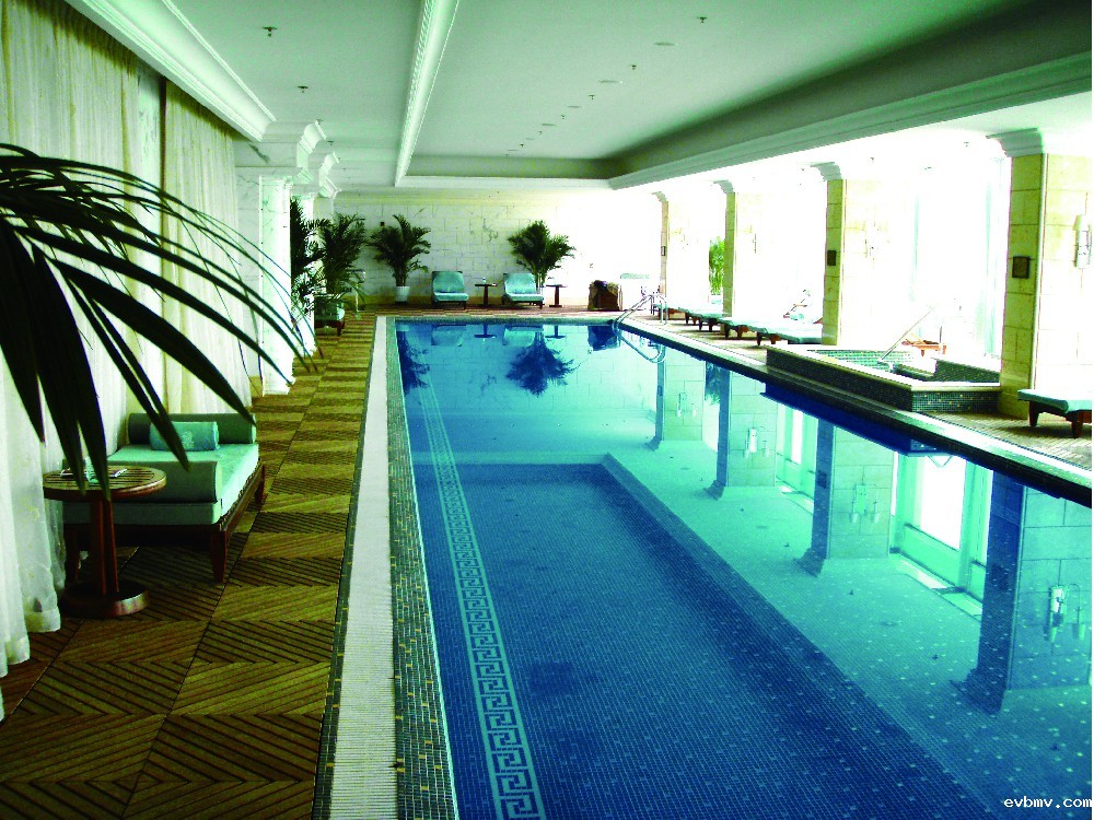 室内泳池除湿热泵在室内的使用