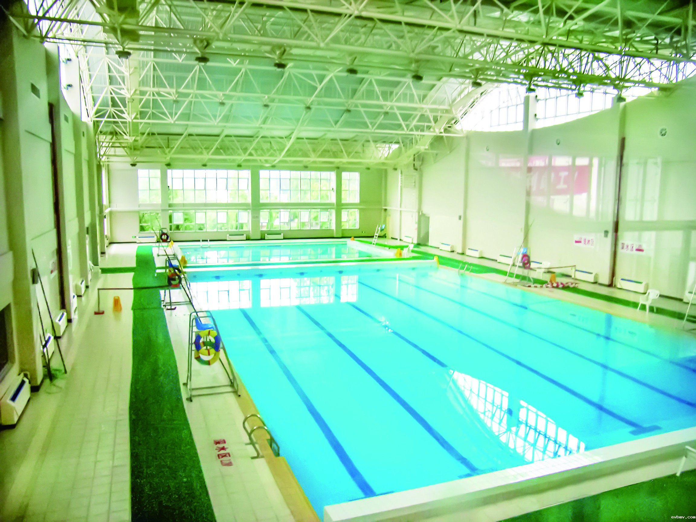 工业除湿机漏水，是为什么？