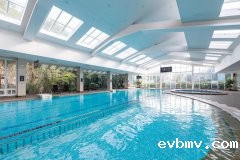 室内游泳馆如何解决泳池空气湿度问题？