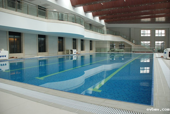 室内泳池
